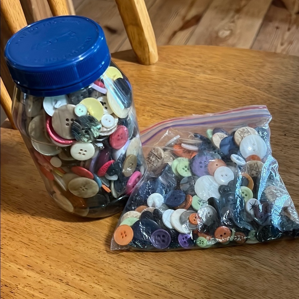 Vintage Assorted Button Collection in Jar and Bags - Picture 2 of 5